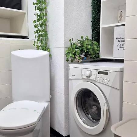 Apartment Spacious 3 Bdr Pulse Near Airport, The Mall, Arena 8888 By Keybox Sofia